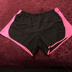 Running/active shorts