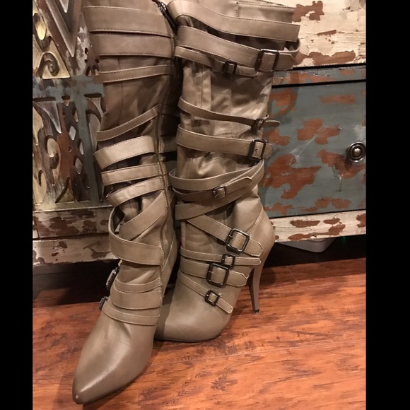 Knee high Taupe Boots