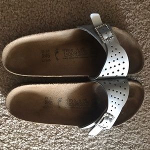 Birkenstock sandals size 8'