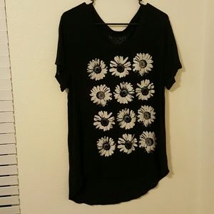 Fifth Sun Flower Shirt Sz L
