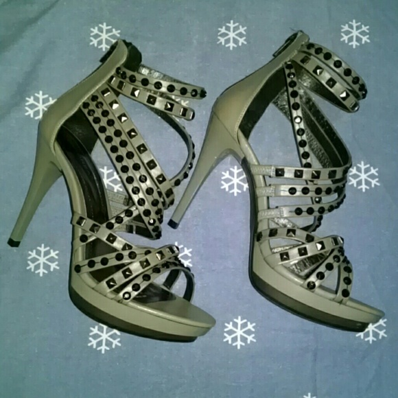 ***LOWERED PRICE!!!**Andrea Shoes from Mexico City