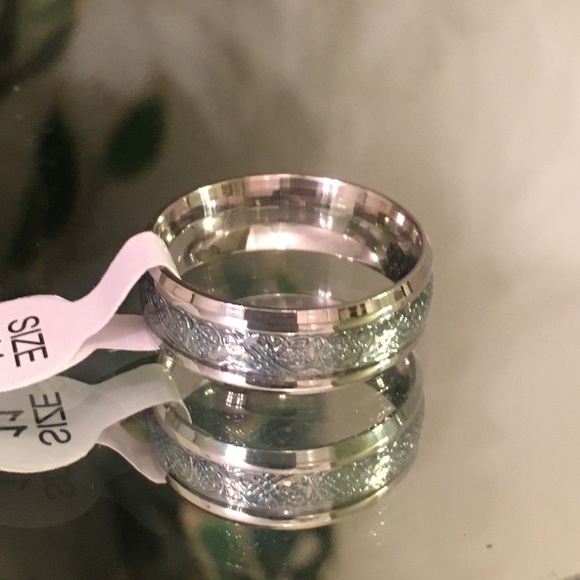 Men's Silver Celtic Dragon Titanium Ring sz 9-12 - Picture 8 of 8