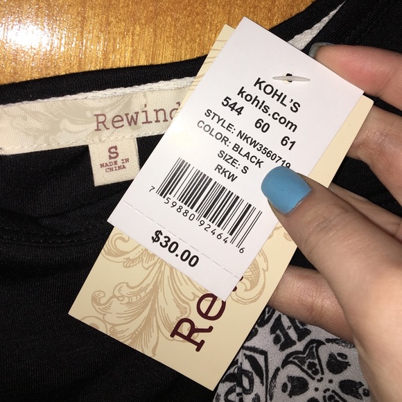 Short sleeve tops - Picture 3 of 4