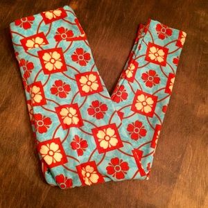 LulaRoe Pattern Leggings kids Small/Medium