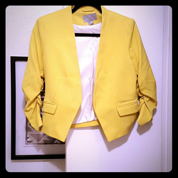 YELLOW Crop Jacket
