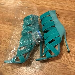 Brand New Teal Heels. Fashion Nova.