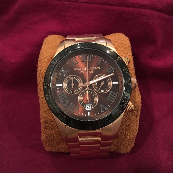 Michael Kors unisex rose gold watch mk8247