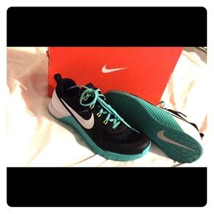 Nike Women's Metcon Crossfit Shoes