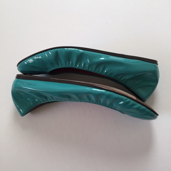 💢SOLD💢 Lanvin Teal Leather Patent Flats - Picture 4 of 4