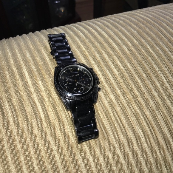 Gently used Michael kors watch - crrs.pl display picture 1