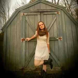 Meet your Posher, Kaylie