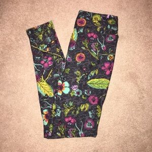 UNICORN LULAROE FLOWER LEGGINGS ONE SIZE