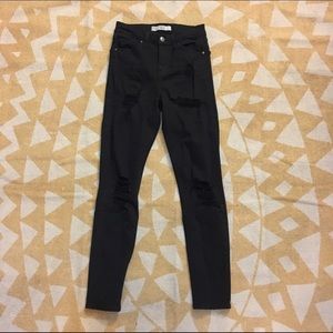 Topshop High Waisted Jamie Jeans (ripped black)