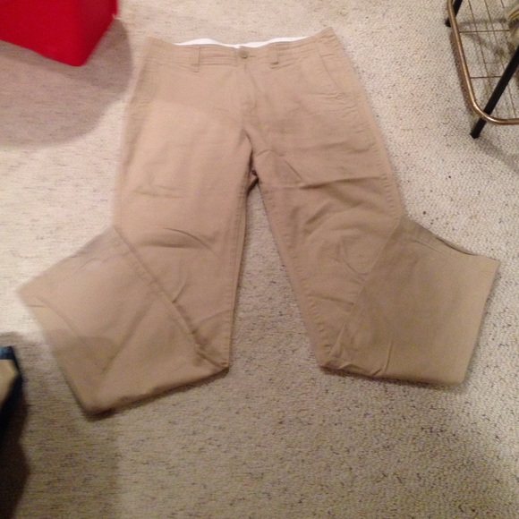 Other - Men's Khakis Size 30 x 32