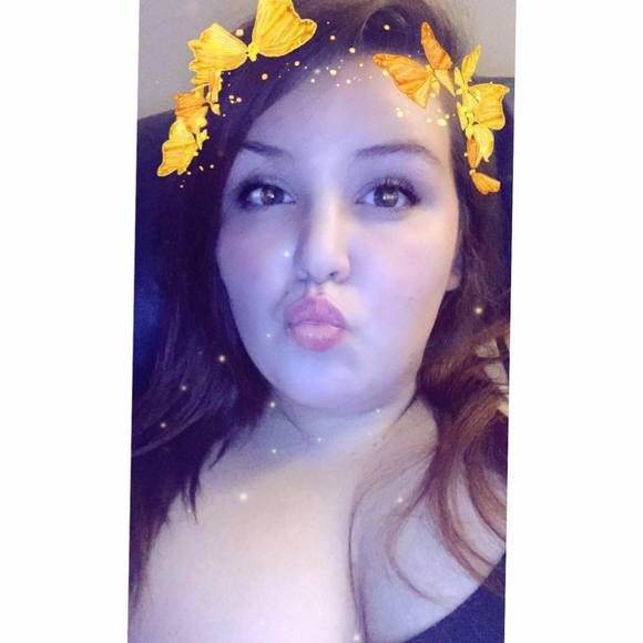 Meet your Posher, Chrystal