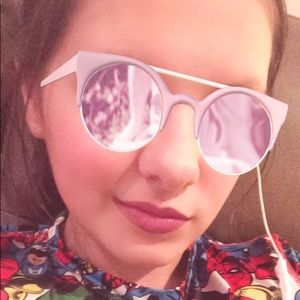 Meet your Posher, Grace