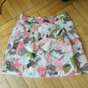Make an offer!! Floral Skirt w/ Pockets by Halogen