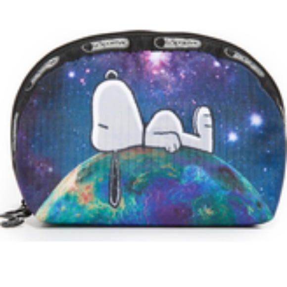 Lesportsac x Peanuts Dome Cosmetic Case