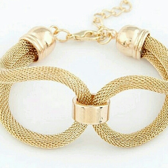 Edgy Spike Necklace & Gold Bracelet Bundle - Picture 3 of 3