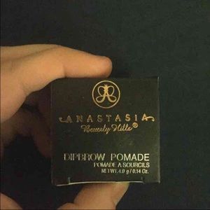 Anastasia Dip Brow Pomade