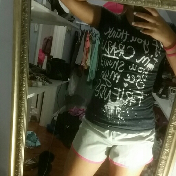 Tee shirt