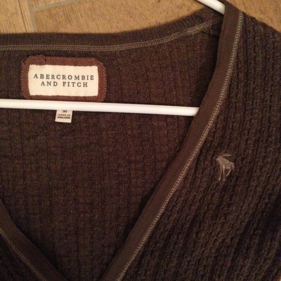 Abercrombie & Fitch Henley Brown