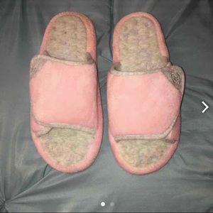 Isotoner Slippers