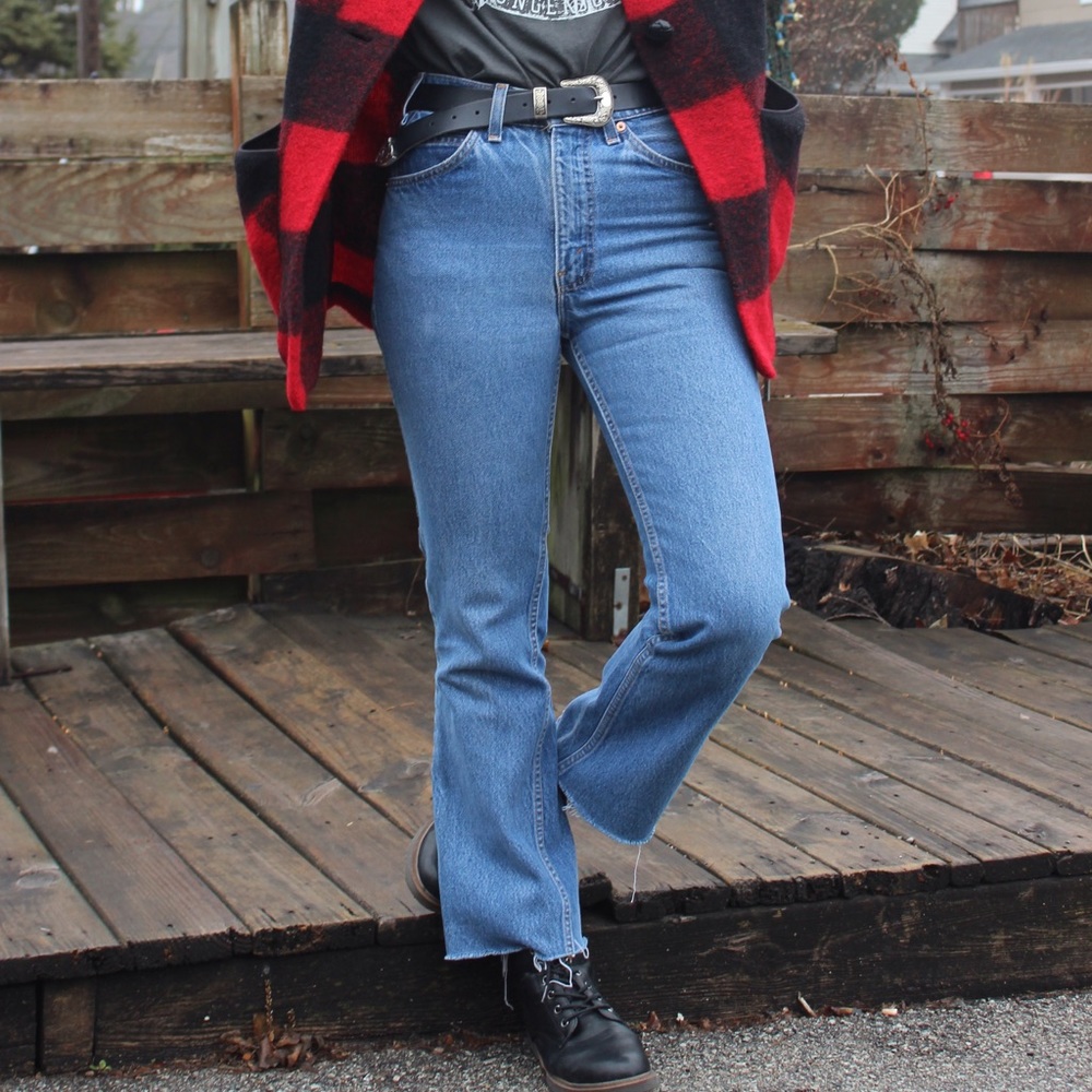 Levi's flare raw hem