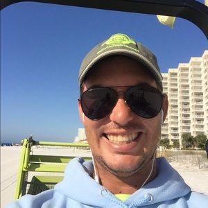 Meet your Posher, Tyler