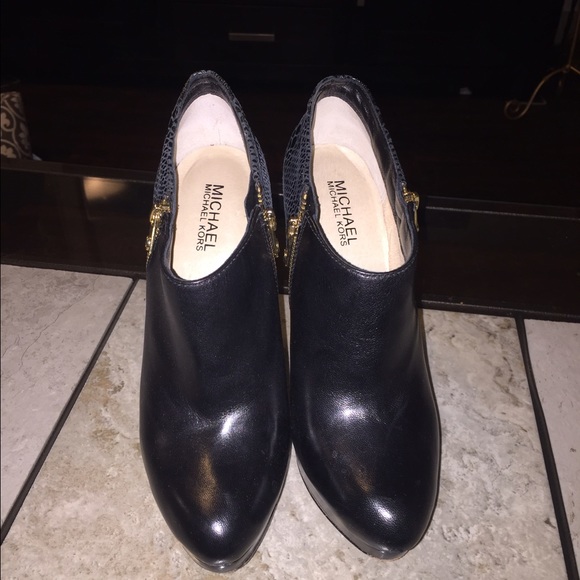 Michael Kors Ankle booties