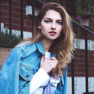 Meet your Posher, Elizabeth