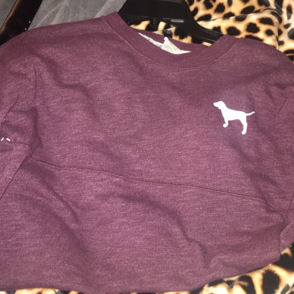 Maroon and white crew from PINK good used cond.