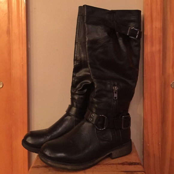 Black riding boots