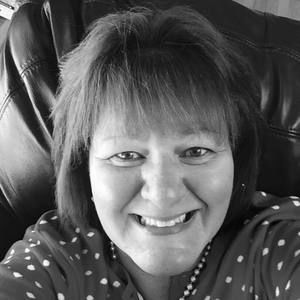 Meet your Posher, Regina