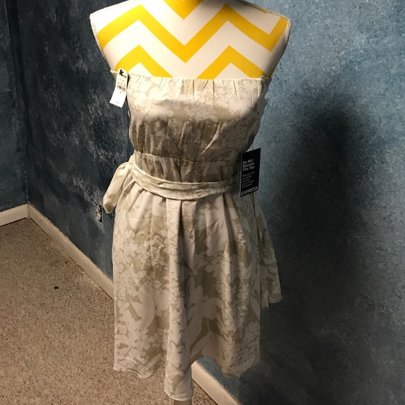 Express strapless floral tan neutral color dress - Picture 1 of 4
