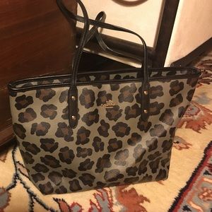 Black leopard print coach bag