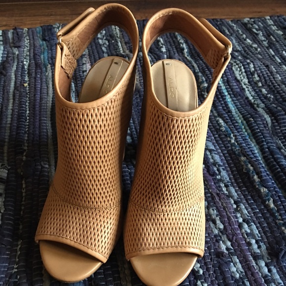 Aldo heels. Worn once.