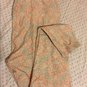 TC lularoe leggings, nwot