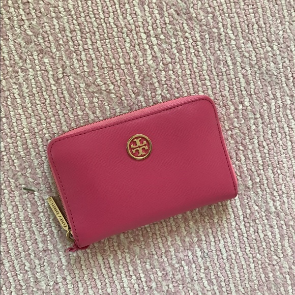 Tory wallet