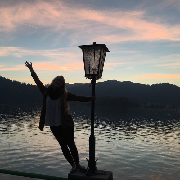 Meet your Posher, Lauren