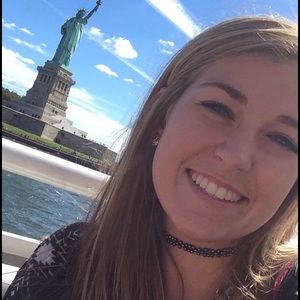 Meet your Posher, Ashlyn