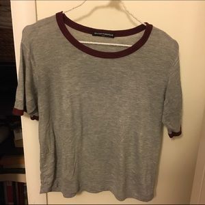 Brandy Melville Gray Tee with Maroon Trim