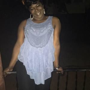 Meet your Posher, Aretha