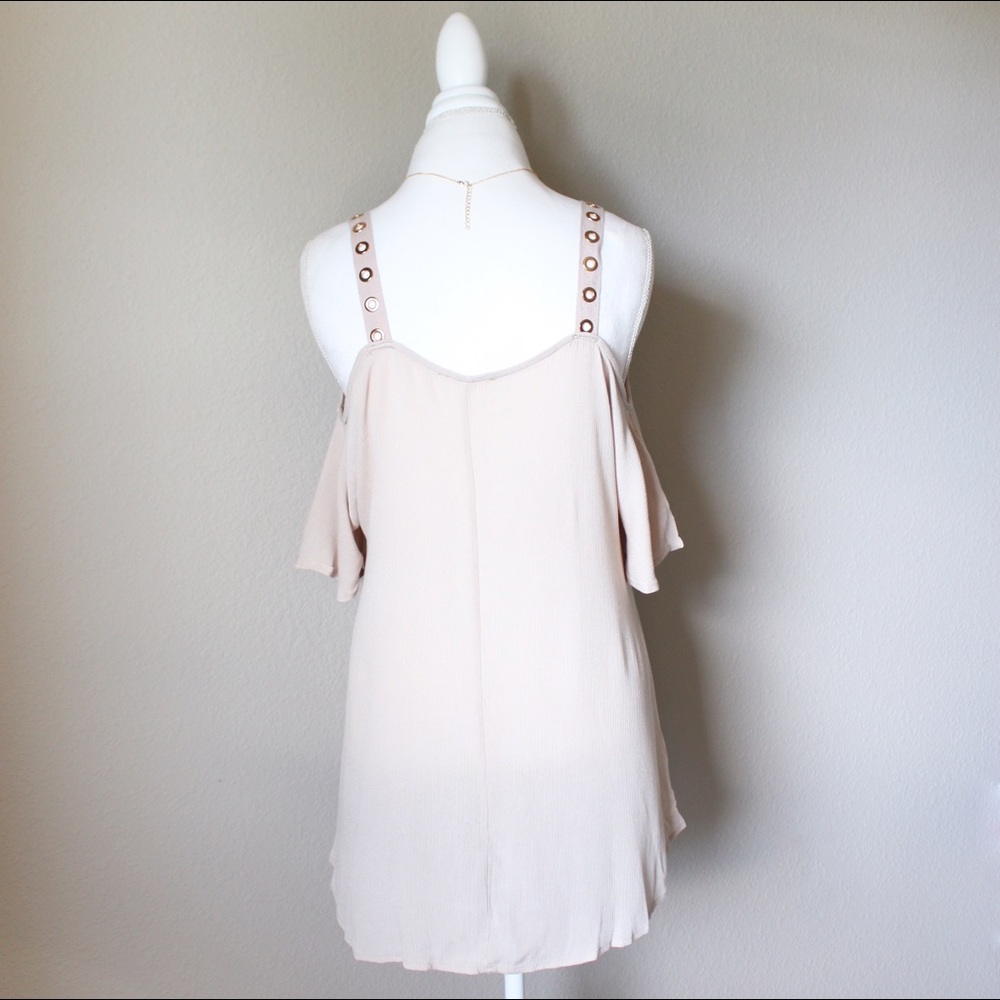 Nude Cold Shoulder Top tunic - Picture 4 of 5