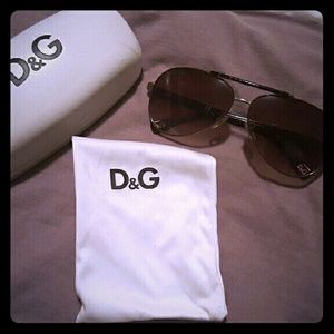 Authentic Dolce and Gabbana aviator style sunglass