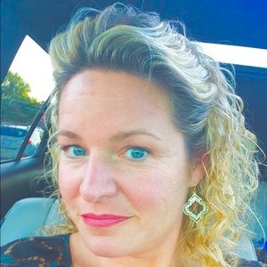 Meet your Posher, Robyn