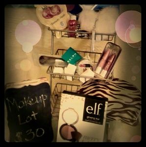 Mixed makeup lot! **LOOK!!**