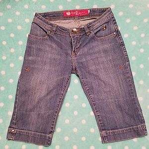 Apple Bottom Denim Capris!