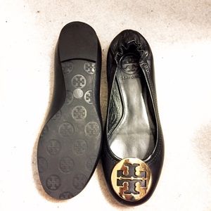 🌻Tory Burch Reva Flat - Black/Gold