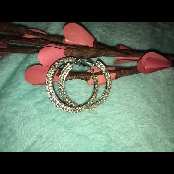 Stone hoops - Picture 2 of 2